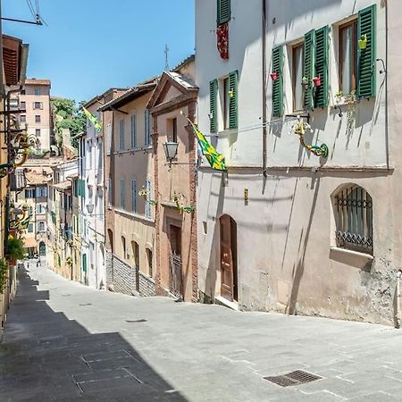 Mojito - Porta Ovile Nel Centro Storico Di Siena Bagian luar foto